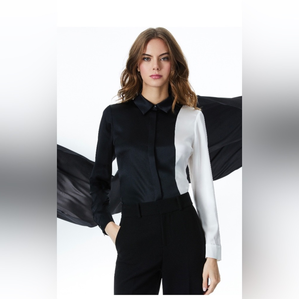 ALICE & OLIVIA WILLA PLACKET TOP - Picture 8 of 14
